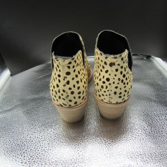 DOLCE VITA LEOPARD PRINT BOOTS.   DYED COW HAIR.  SIZE 7.  NIB - Picture 4 of 10